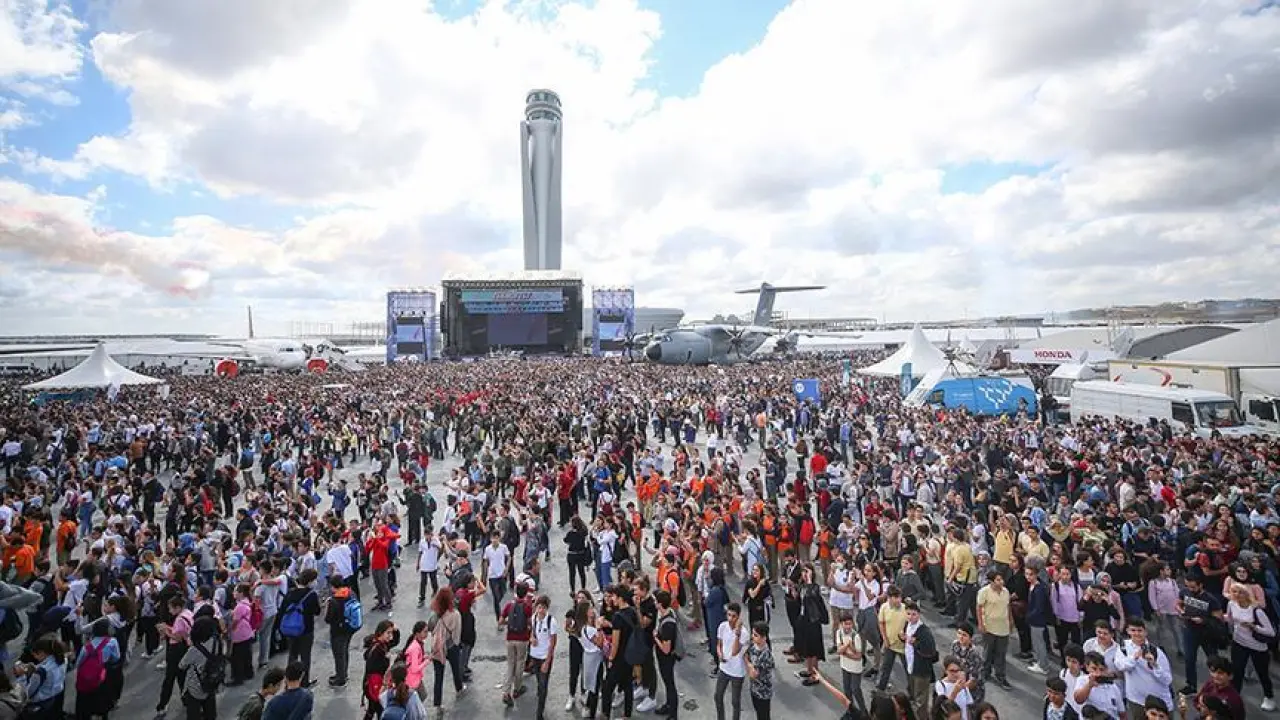 TEKNOFEST'te gösteriler başladı